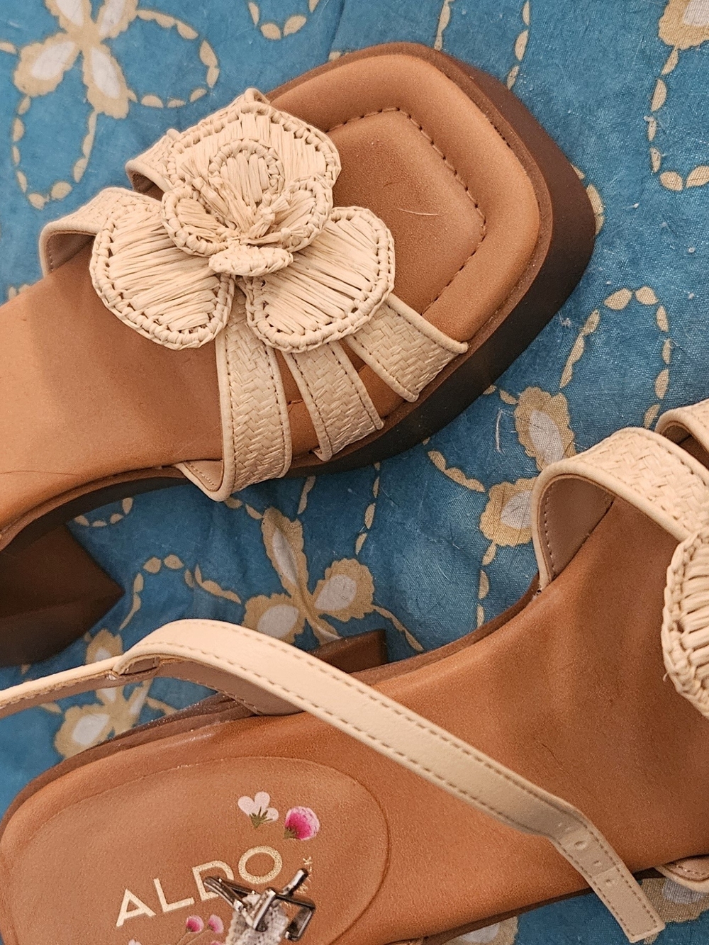ALDO "Beachbloom" Women's Cream Floral Woven Platform Sandals 6.5